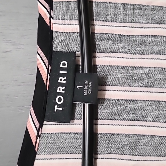 Torrid Striped Tank - Picture 2 of 2